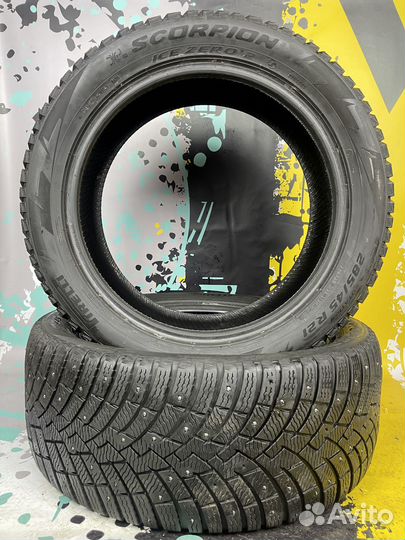 Pirelli Ice Zero 2 285/45 R21