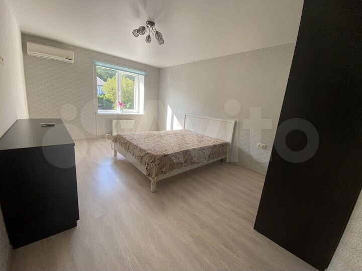 3-к. квартира, 90 м², 4/5 эт.