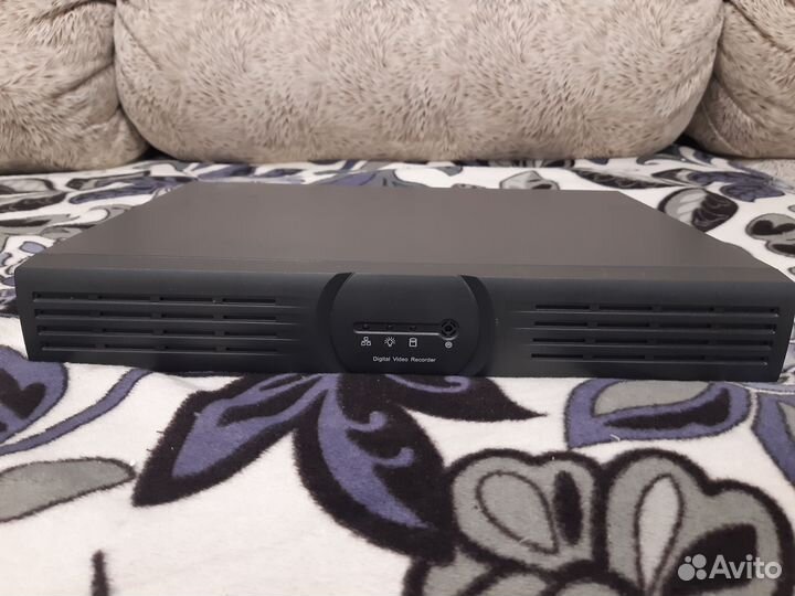 Регистратор для видеонаблюдения на 8 камер