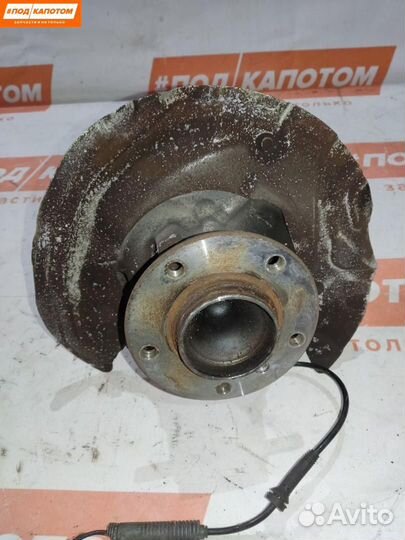 Кулак передний правый BMW 1 E87 2006 3121676444403