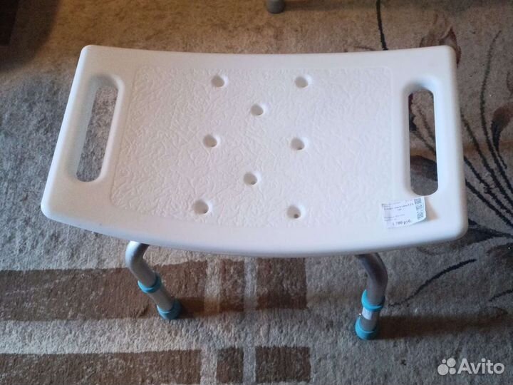 Табурет для ванной