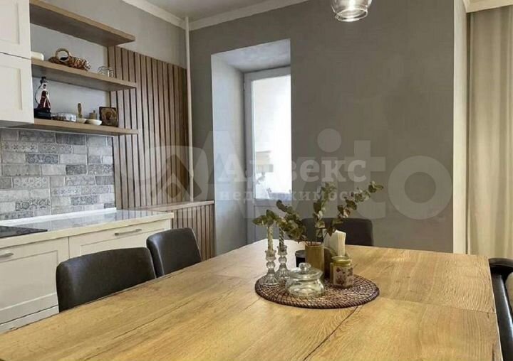 3-к. квартира, 109 м², 6/9 эт.