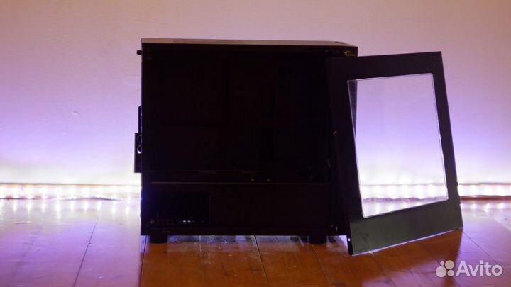 Игровой корпус для пк Thermaltake Versa H17 window