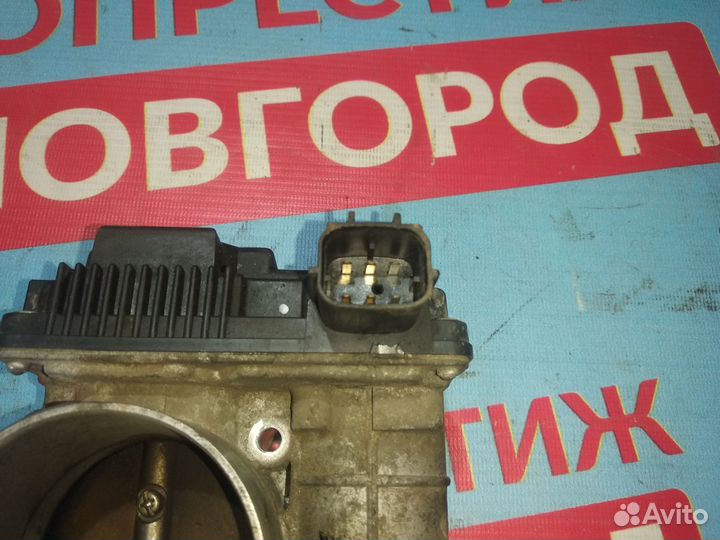 Дроссельная заслонка Ниссан Премьера P12 QR20