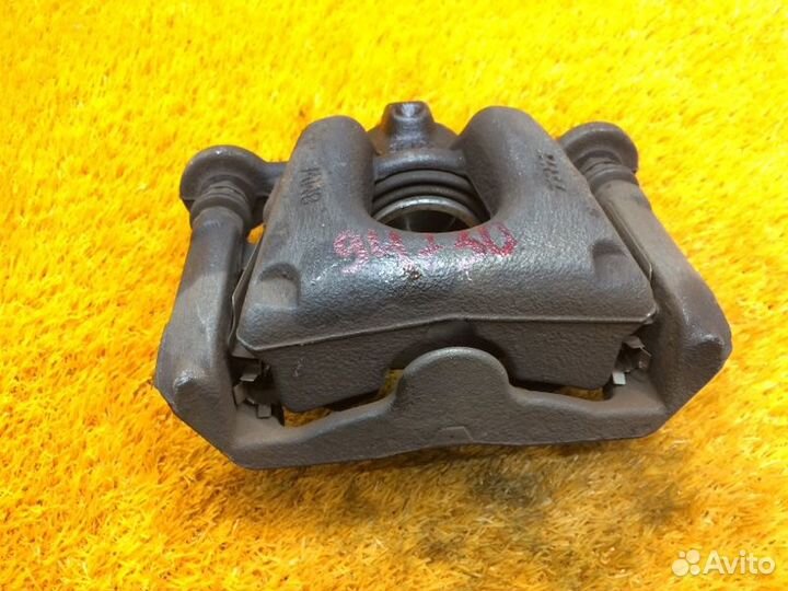 Суппорт передний левый Bmw 1-Series E87 N45B16A