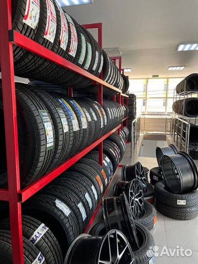 Tristar SportPower SUV 215/60 R17 100V