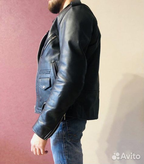 Мотоциклетная кожаная куртка