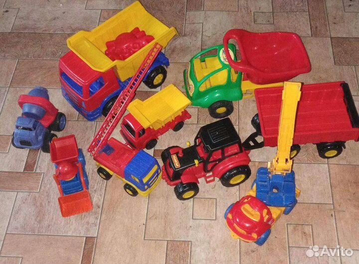 Набор машинок