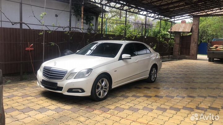 Mercedes-Benz E-класс 1.8 AT, 2010, 199 000 км