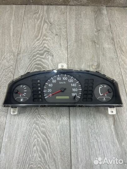 Панель приборов Nissan Sunny FB15 1.5 QG15DE 2004