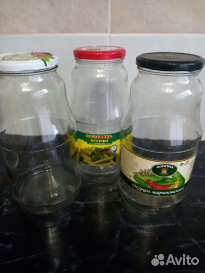 Банки с крышками