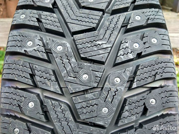 Hankook Winter i'Pike X W429A 235/70 R16 109T