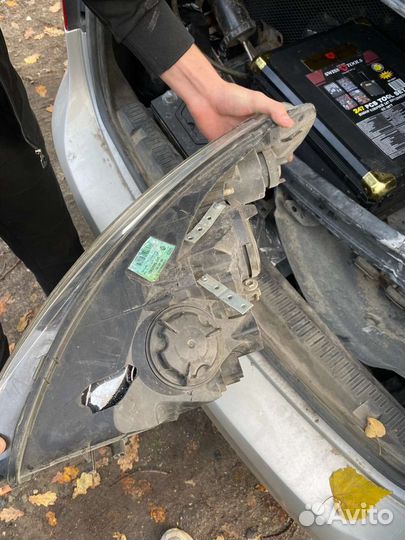 Фара правая Renault fluence