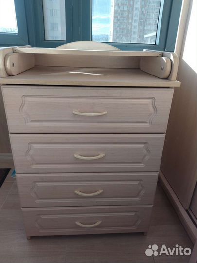 Пеленальный столик