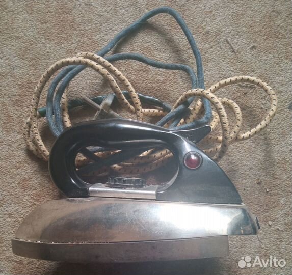 Продаются электрические утюги СССР