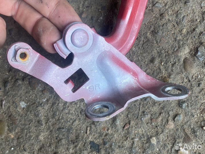 Mazda 6 gg петли капота