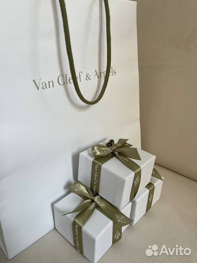 Van cleef колье гильоше