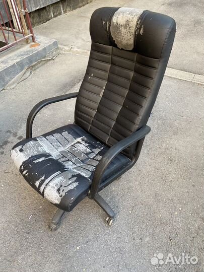 Кресло офисное Атлант Б/У