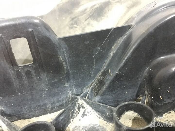 Воздуховод радиатора Bmw X7 G07 2018