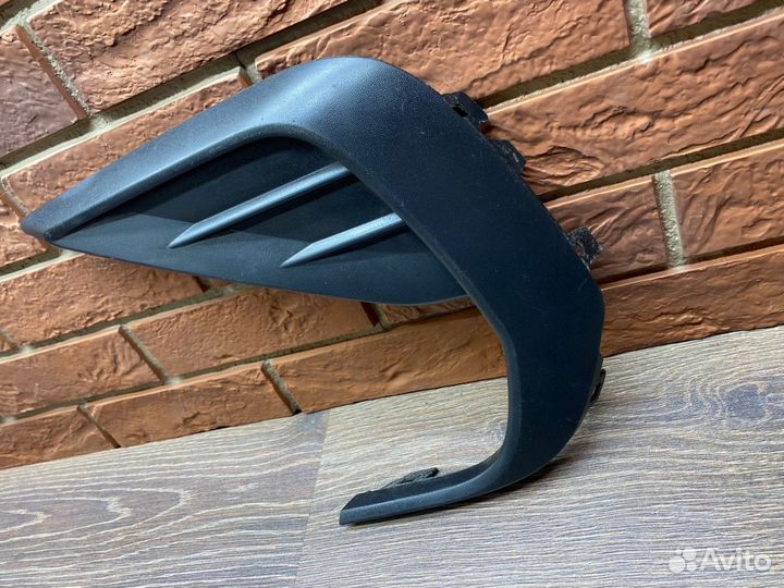 Решётка в бампер левая Volkswagen Tiguan 2020+