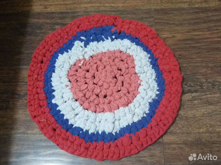 Коврик вязаный крючком