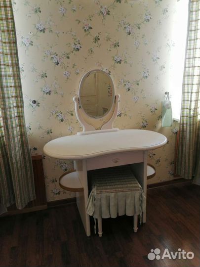 Комплект мебели в детскую коллекционный Италия