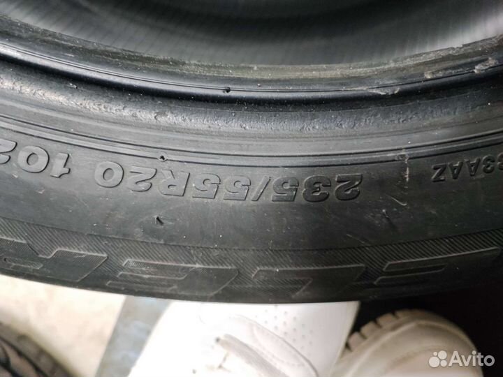 Bridgestone Dueler H/L 235/55 R20