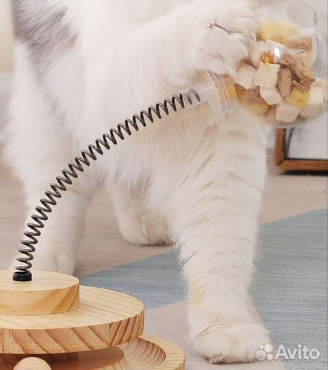 Интерактивная игрушка для кошки деревянная