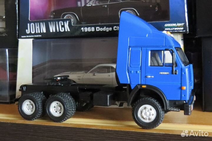 Модель Камаз 54115 тягач 1:43