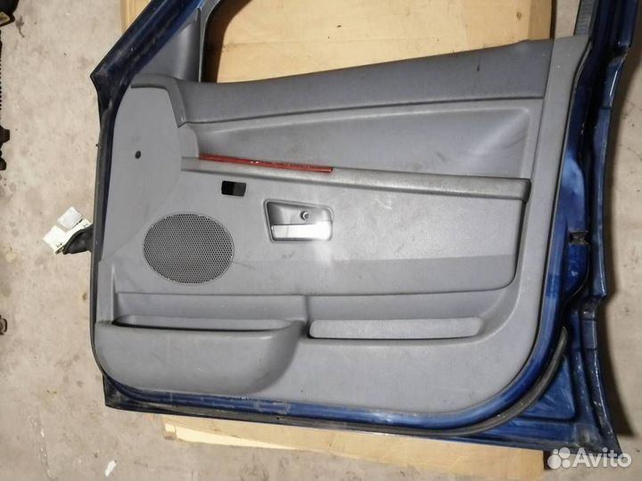 Дверь передняя правая Jeep Grand Cherokee WK(WH)