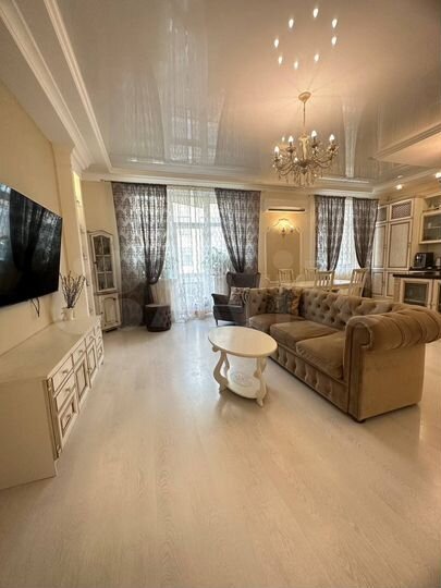 3-к. квартира, 115 м², 2/4 эт.