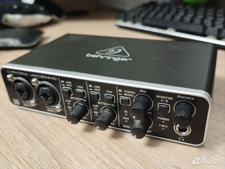 Behringer umc204hd