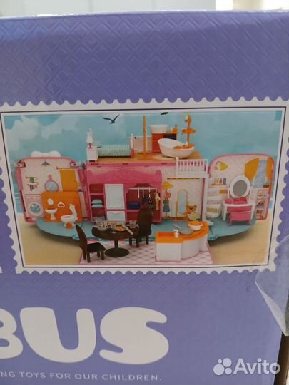 Игрушка автобус с мелкими предметами