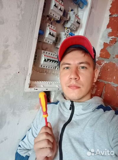 Услуги электрика. Электрик.Замена электропроводки