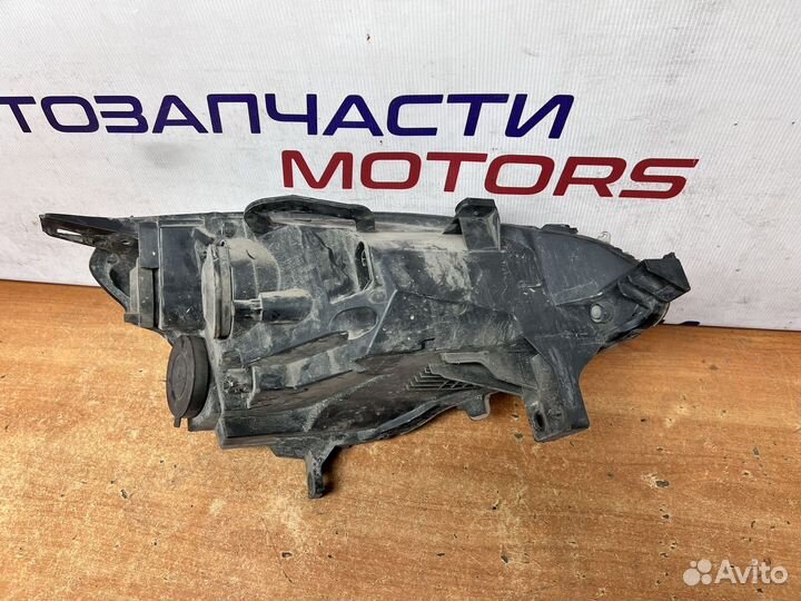 Peugeot Partner 2 B9 Фара передняя левая 08-12 гг