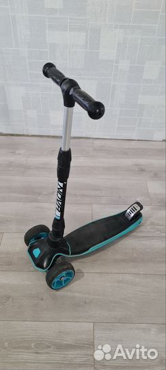 Самокат детский трехколесный