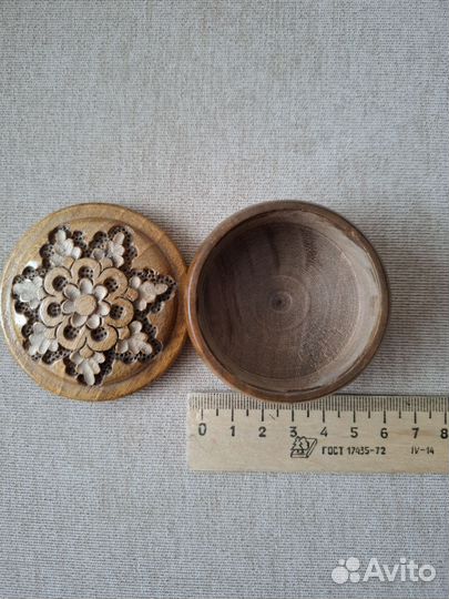 Деревянная шкатулка для украшений