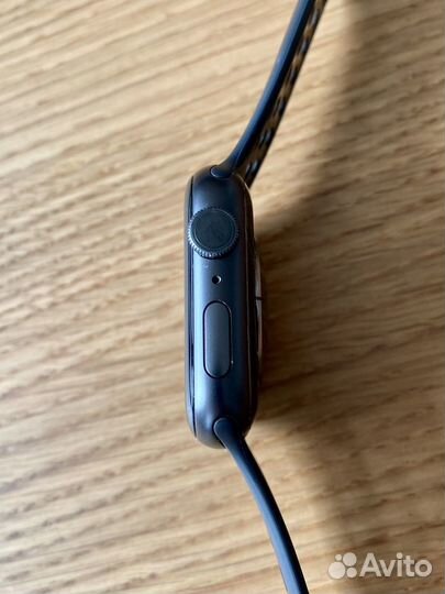 Часы apple watch 6 44 mm nike 93%