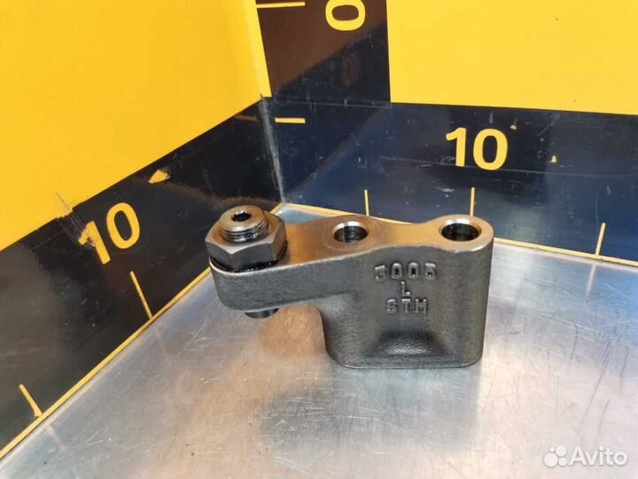 Опора коромысел двигателя D266 \TGA,TGS,TGX (51.42