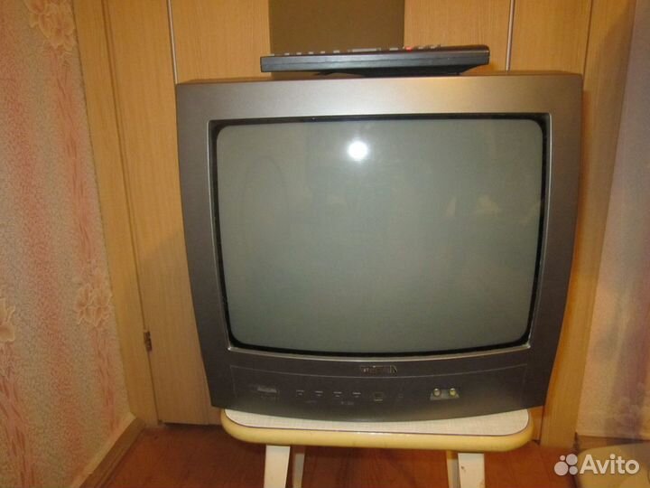 Телевизор 37см