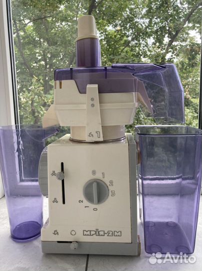 Кухонный комбайн Мрия.соковыжималка центробежная