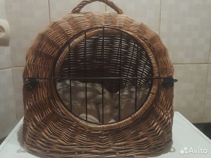 Лоток для собак переноска домик.лежанка