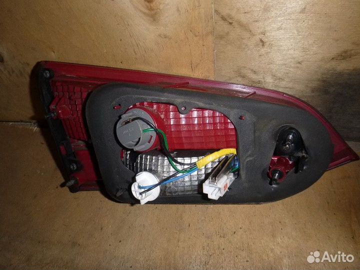 Фонарь задний внутренний правый hyundai santa FE 2