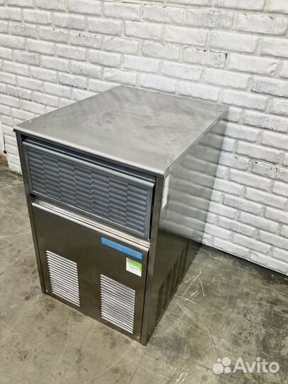 Льдогенератор Кубик Brema 28 кг/сут