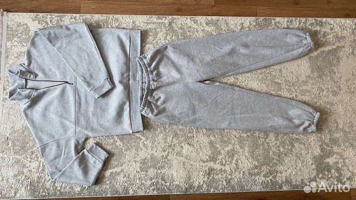 Спортивный костюм женский серый 48 размер