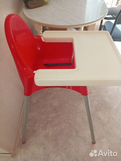Стульчик для кормления IKEA со столиком