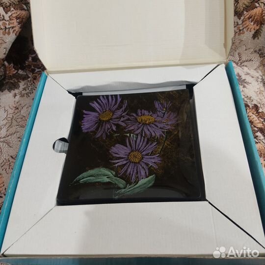 Тарелки и блюдо квадратные набор