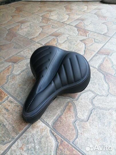 Седло для велосипеда кожаное