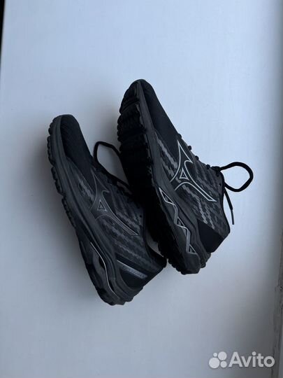 Кроссовки Mizuno Wave Equat 7