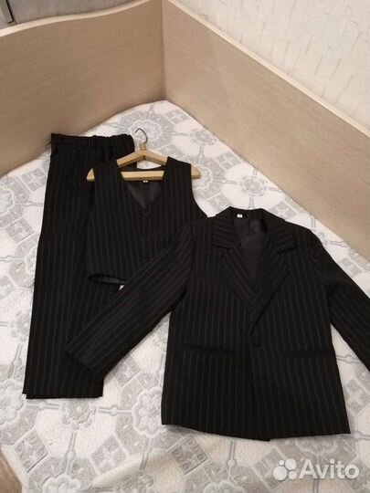 Костюм брючный